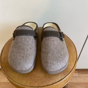 Earth Origins Shoes Women’s 6 Clog Slip On